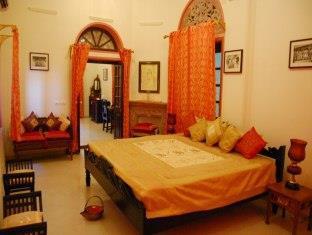 Hotel Chanoud Garh Chānod Zewnętrze zdjęcie